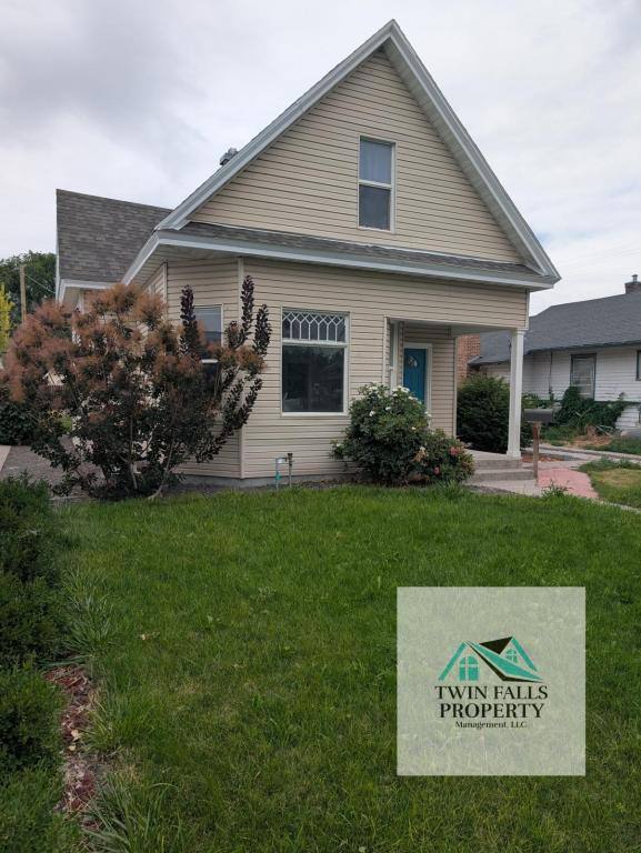 Townhouse for rent at 353 6th Ave E, Twin Falls, ID 83301