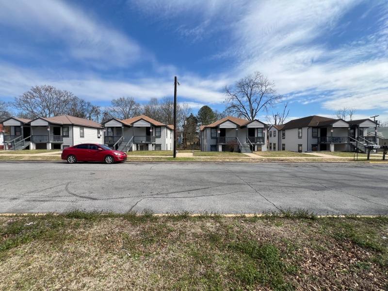 Apartment for rent at 1819 Moore Ave, Anniston, AL 36201