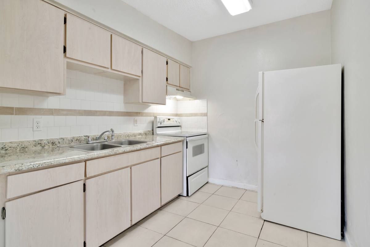 Apartment for rent at 9401 Goldenrod Rd #B, Thonotosassa, FL 33592