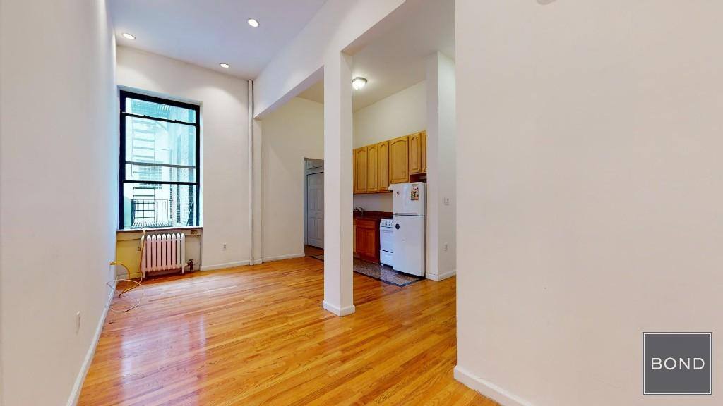 Apartment for rent at 176 Second Ave #1R, New York, NY 10003