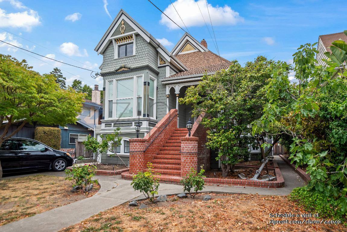 Apartment for rent at 1825 San Antonio Ave #B, Alameda, CA 94501