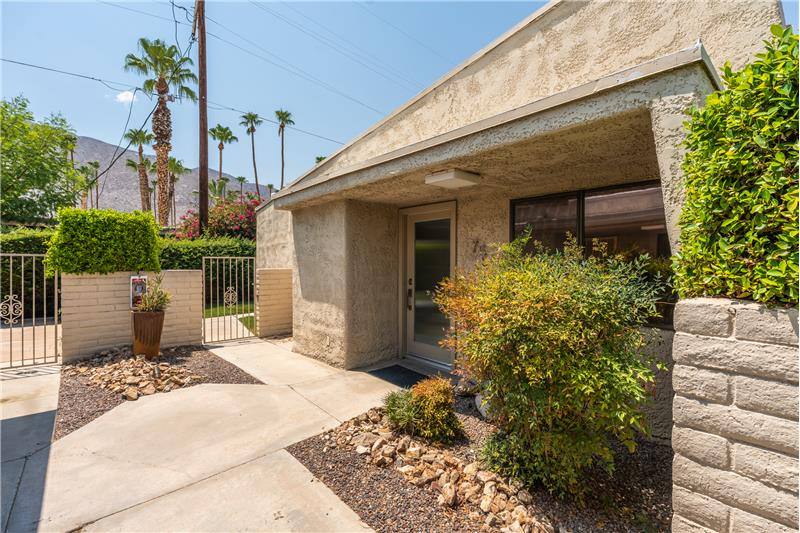 Apartment for rent at 1111 E Ramon Rd #75, Palm Springs, CA 92264