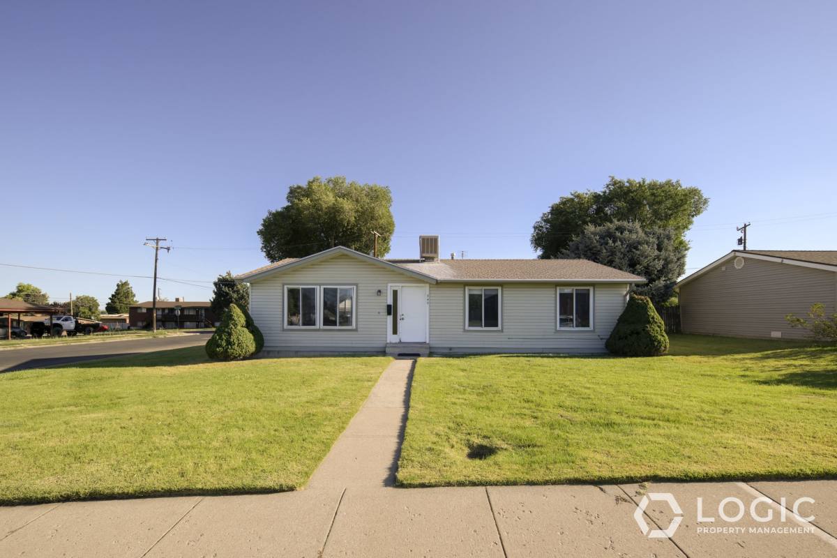 House for rent at 240 W 2050 N, Clearfield, UT 84015
