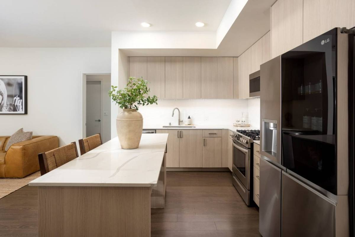 Apartment for rent at 865 Main St #100, Pomona, CA 91766