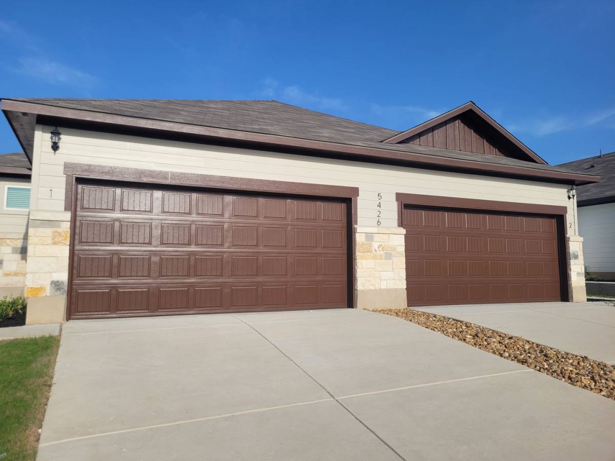 Townhouse for rent at 5426 Devils Gate, Converse, TX 78109