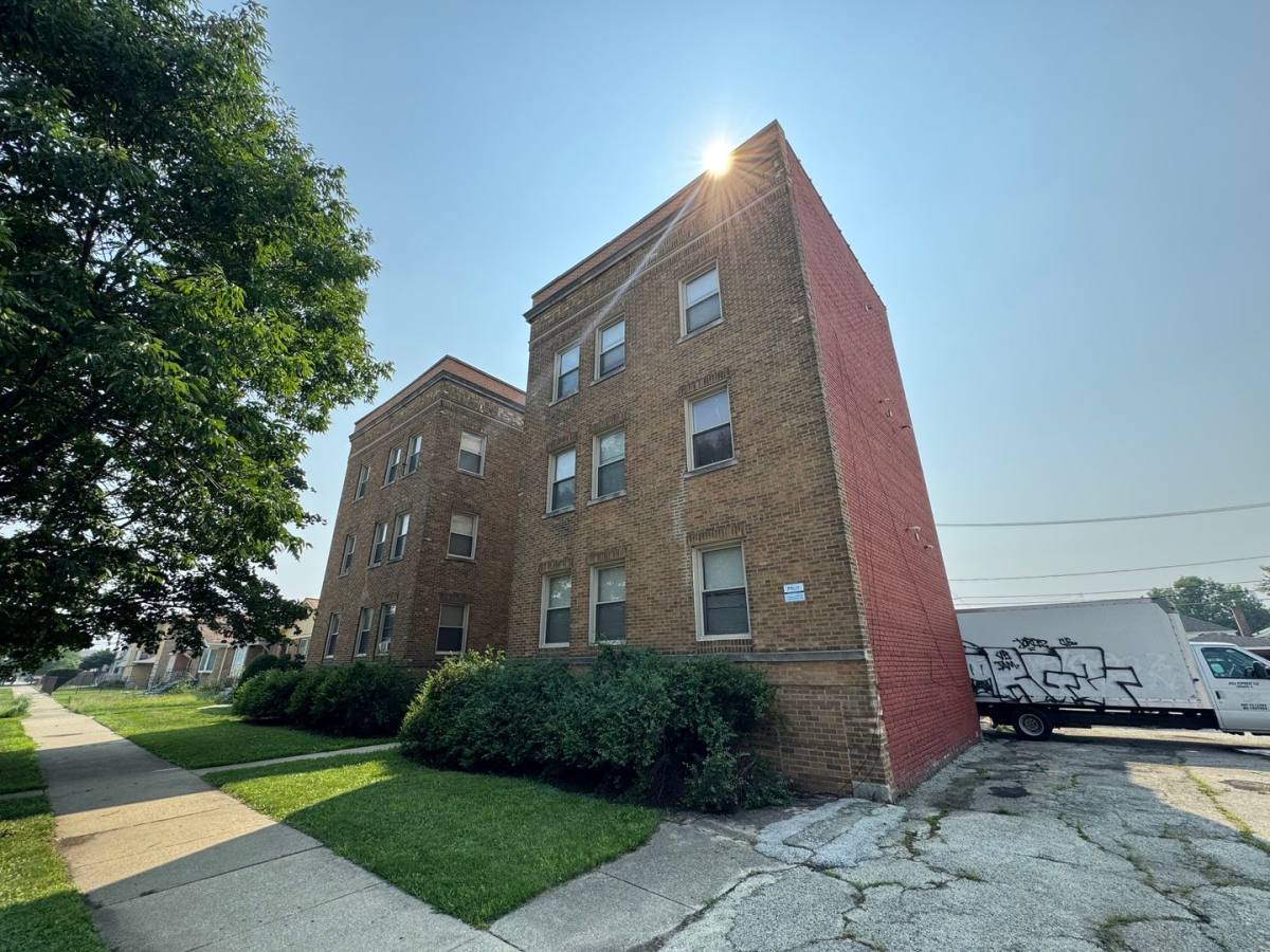 Apartment for rent at 10212 S King Dr, Chicago, IL 60628