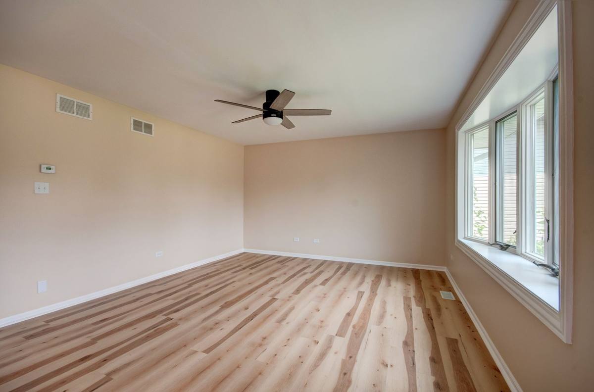 House for rent at 1401 Benham Dr, Joliet, IL 60431
