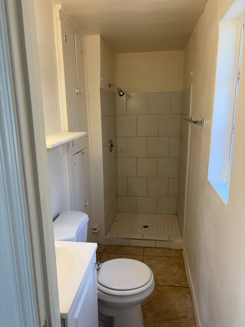 Apartment for rent at 208 W Kelso St, Tucson, AZ 85705