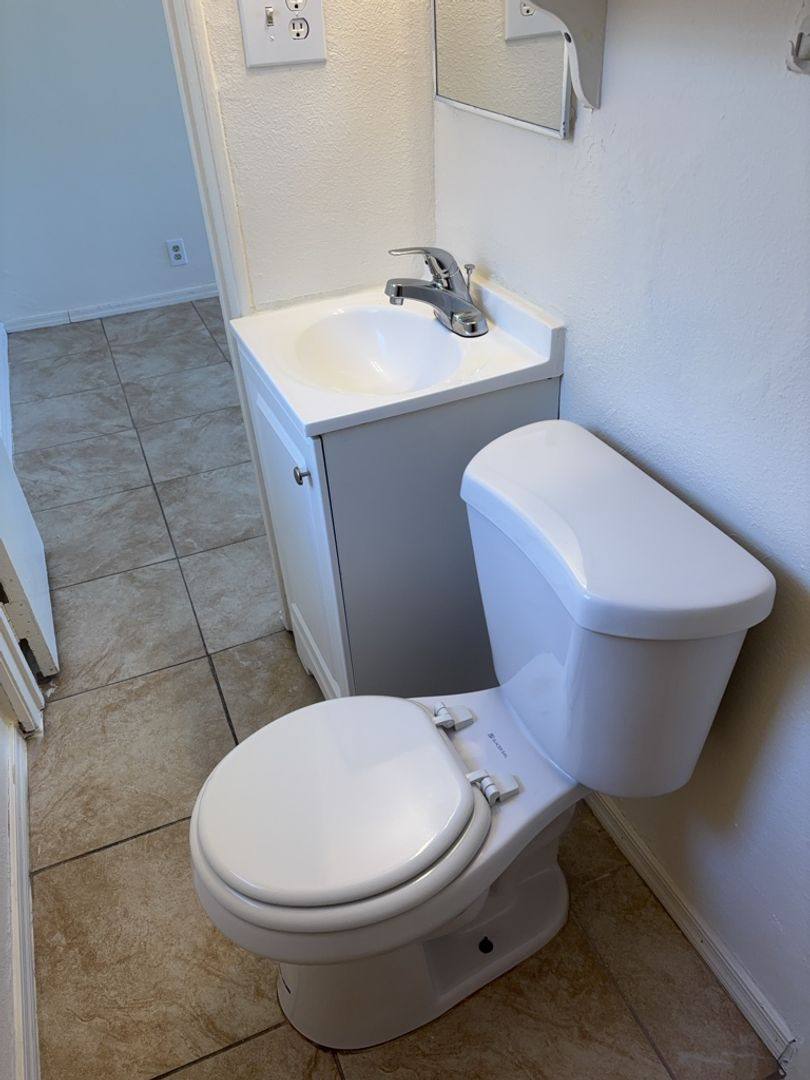Apartment for rent at 208 W Kelso St, Tucson, AZ 85705