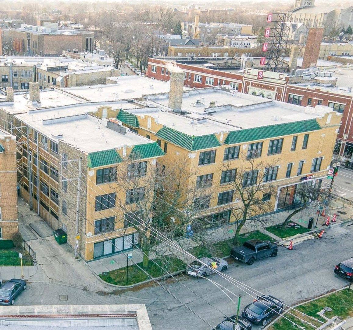Apartment for rent at 2259 - 2263 W Eastwood Ave, Chicago, IL 60625