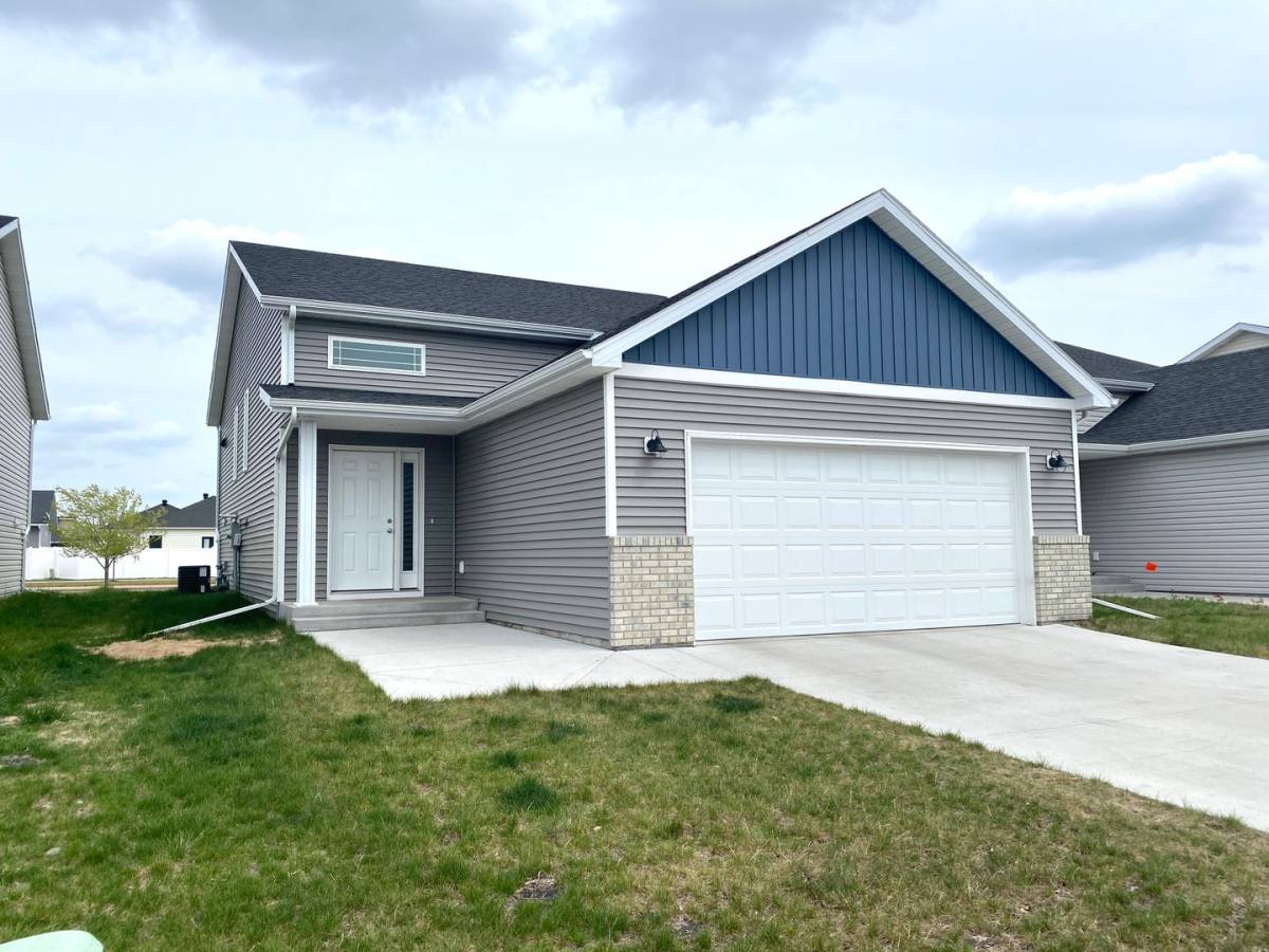 House for rent at 2717 Divide St W, West Fargo, ND 58078