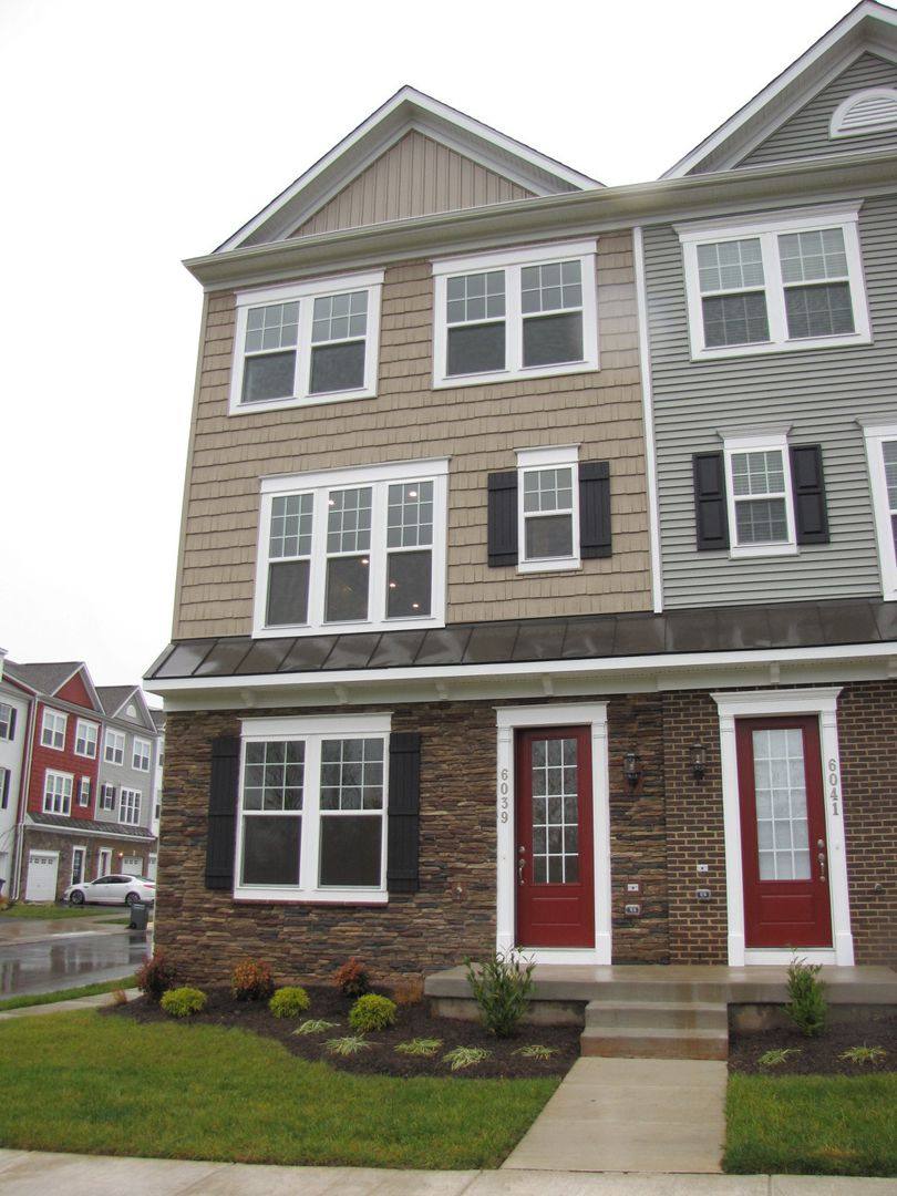 Townhouse for rent at 6039 Camerons Ferry Dr, Haymarket, VA 20169