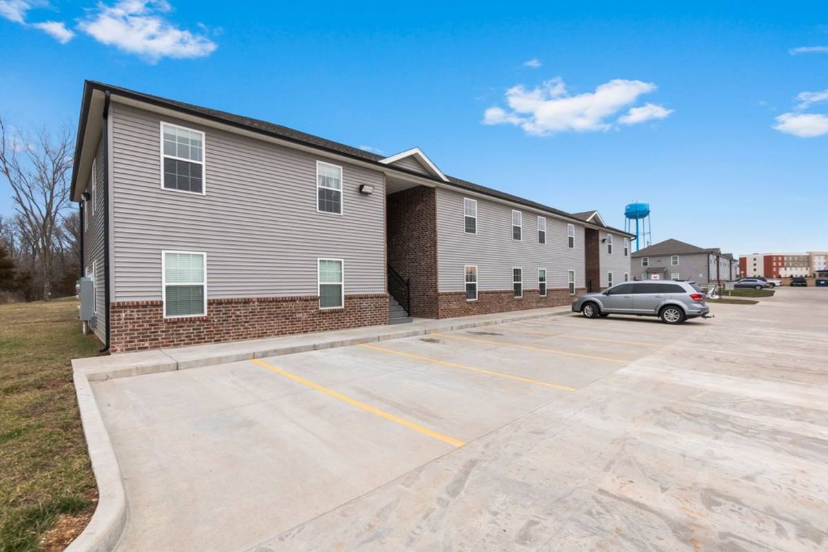 Apartment for rent at 1515 Marcella St, Perryville, MO 63775