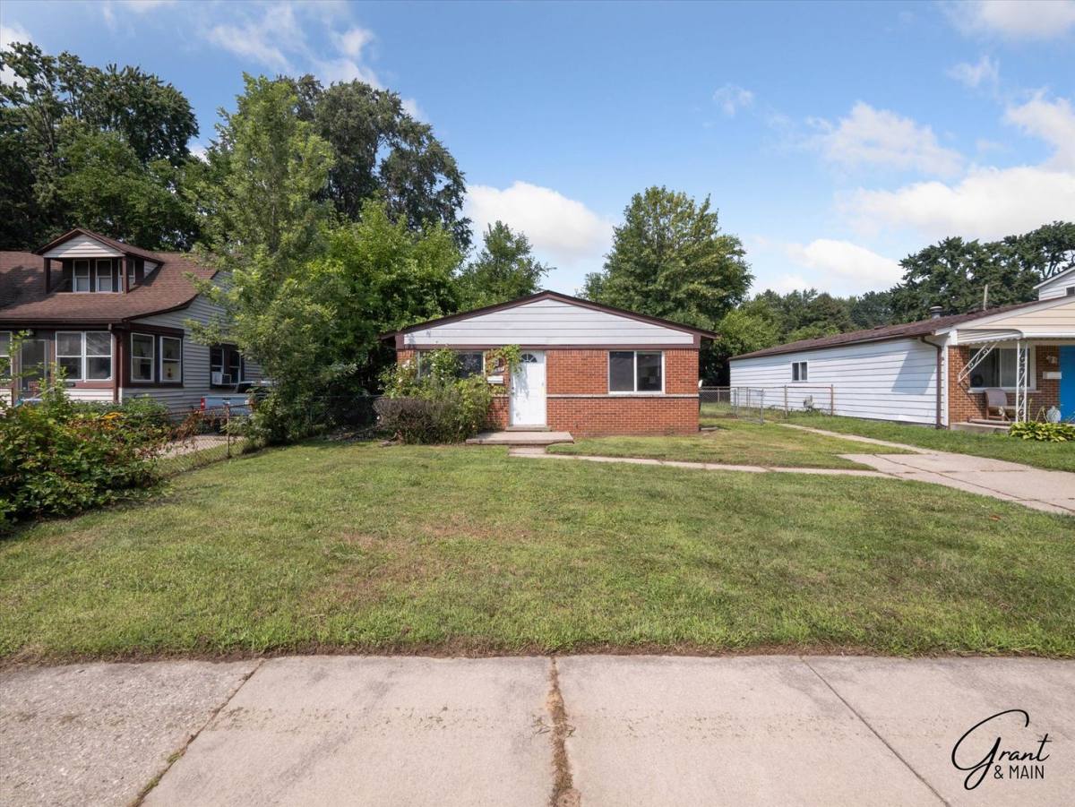 House for rent at 21615 Lakeview, Saint Clair Shores, MI 48080