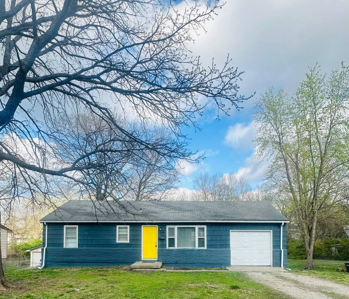 House for rent at 10309 Richmond Ave, Kansas City, MO 64134