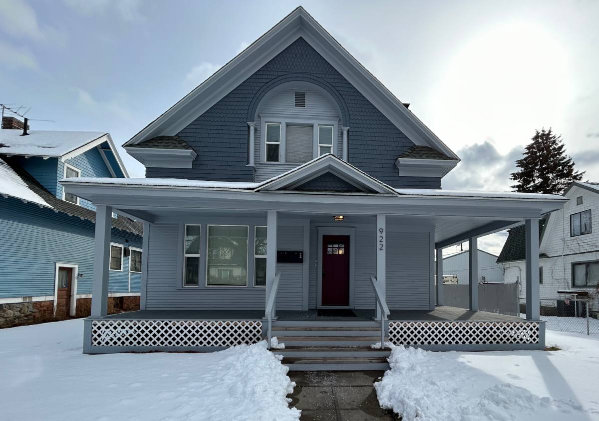 Townhouse for rent at 922 E Ermina Ave, Spokane, WA 99207