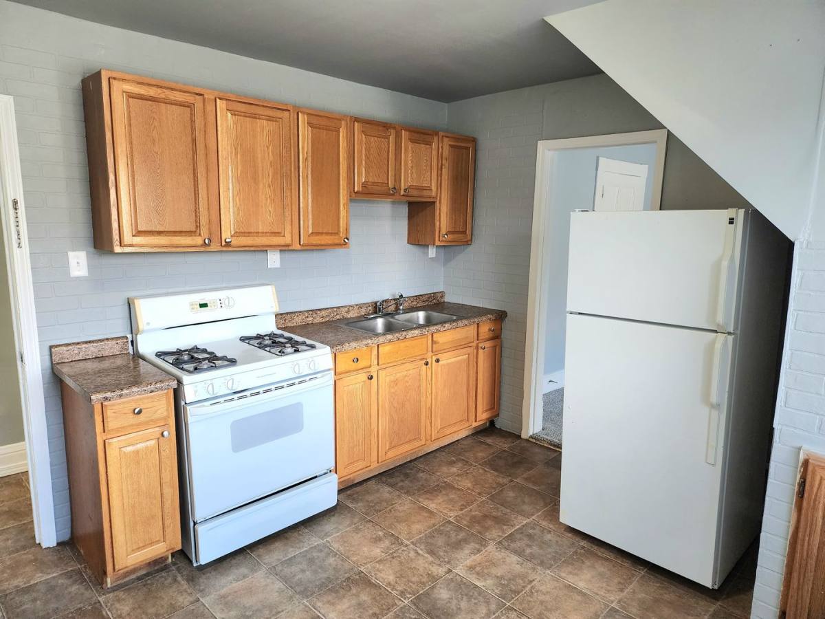 Apartment for rent at 27 E 13th - 1 2 St, Fond Du Lac, WI 54935