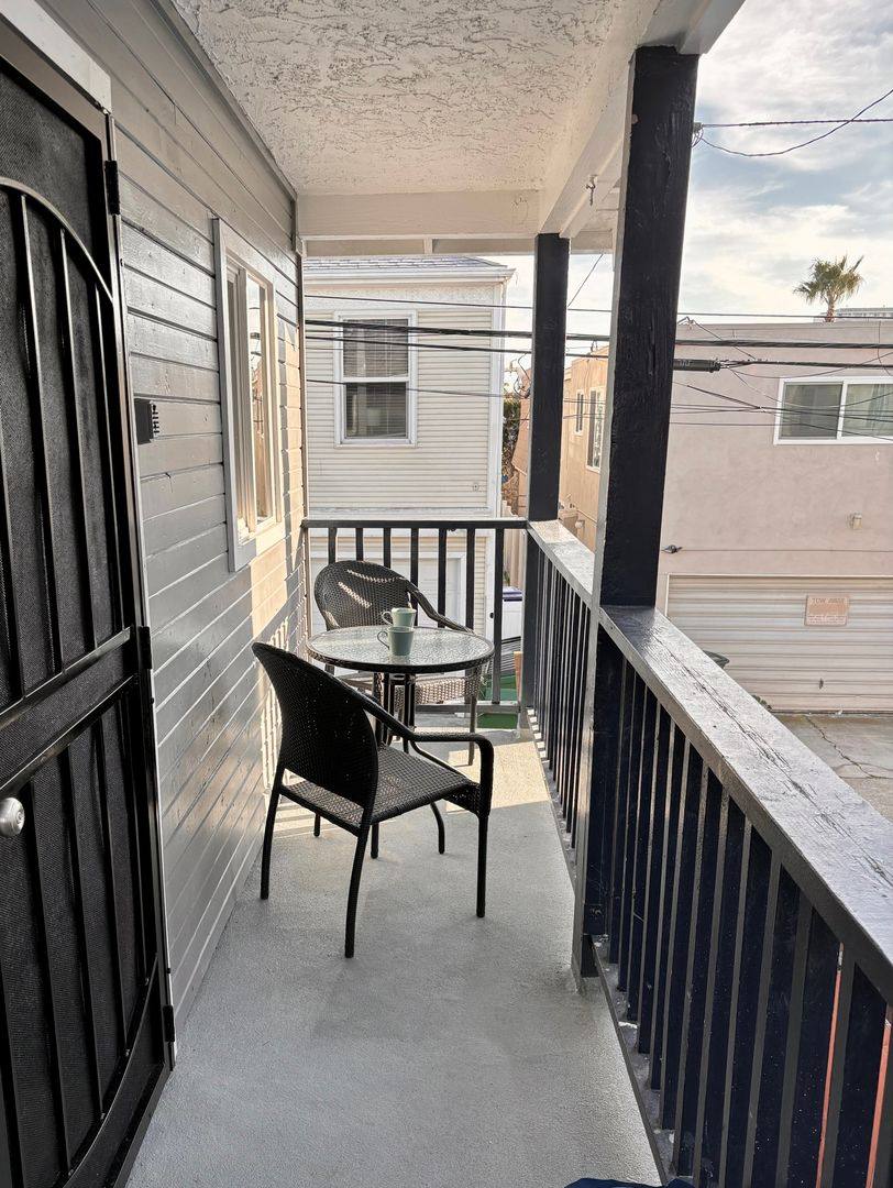 Apartment for rent at 961 Thomas Ave, San Diego, CA 92109