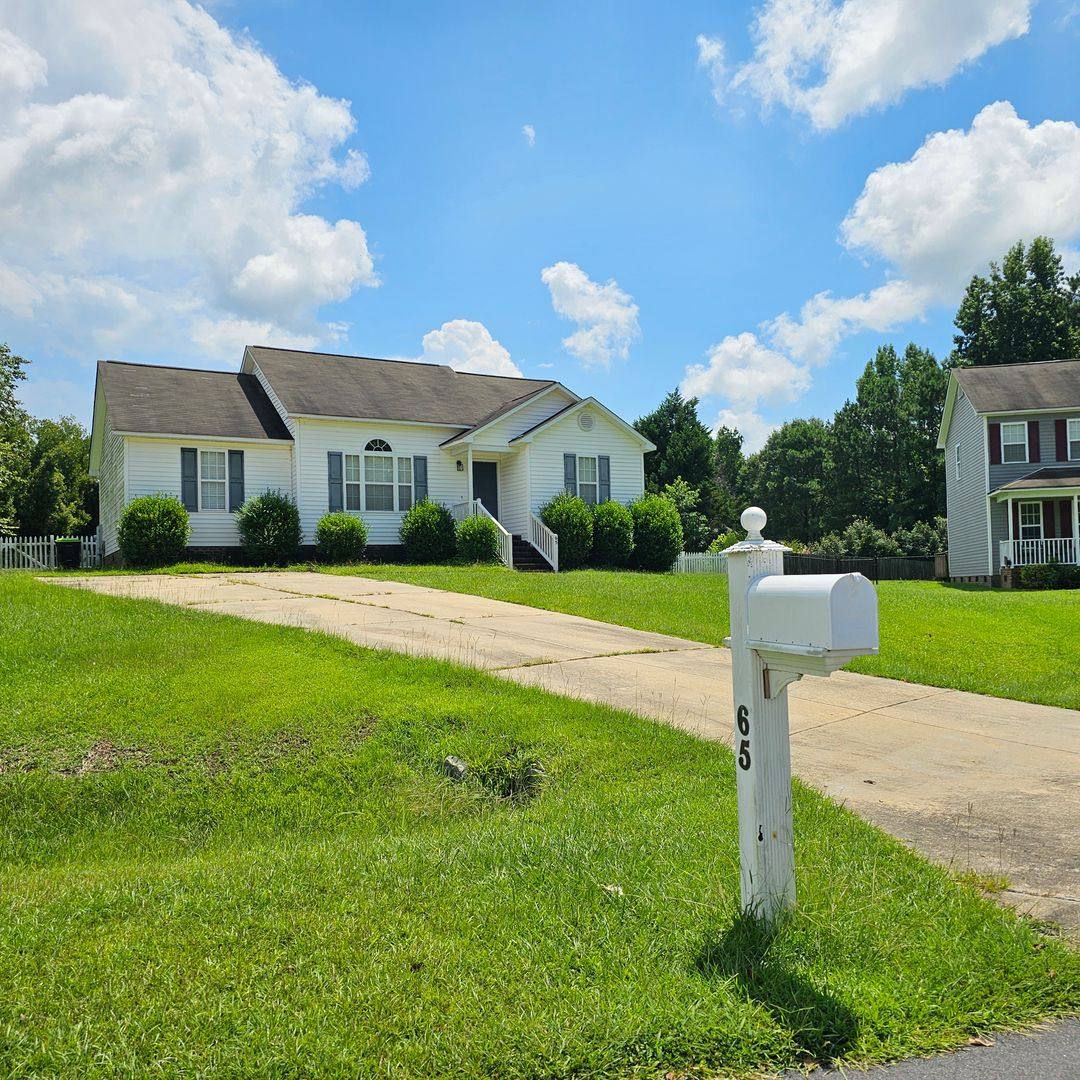 House for rent at 65 Stonewall Dr, Benson, NC 27504