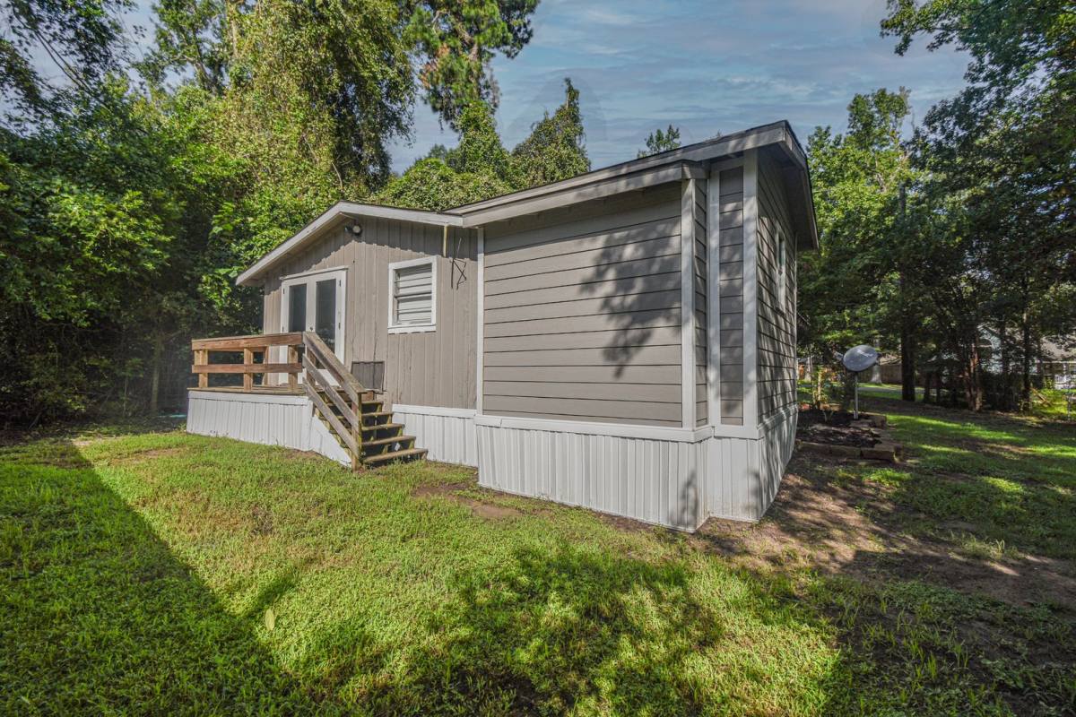 House for rent at 507 Sioux River Rd, Montgomery, TX 77316