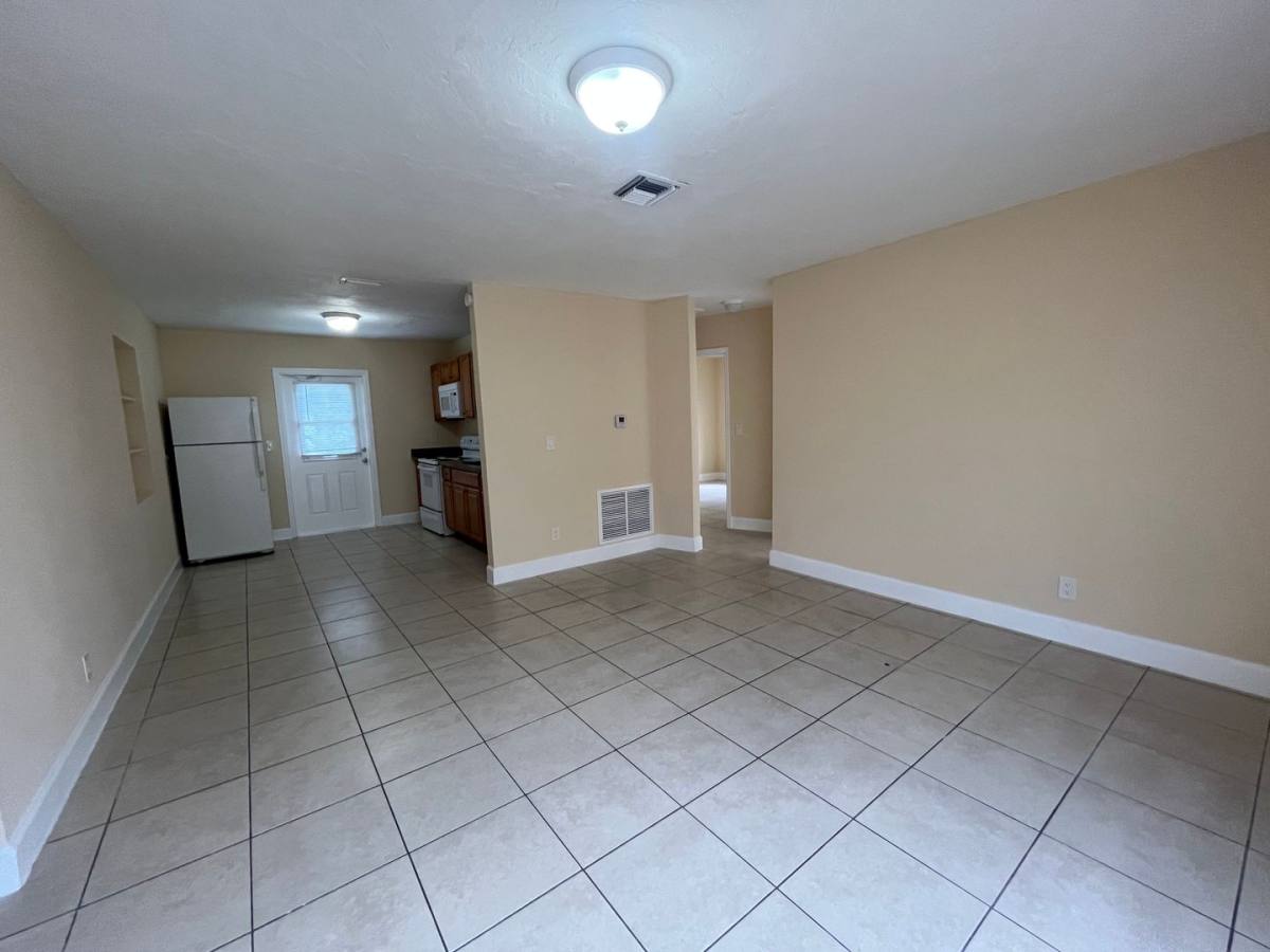 House for rent at 1213 Pioneer Rd, West Palm Beach, FL 33407