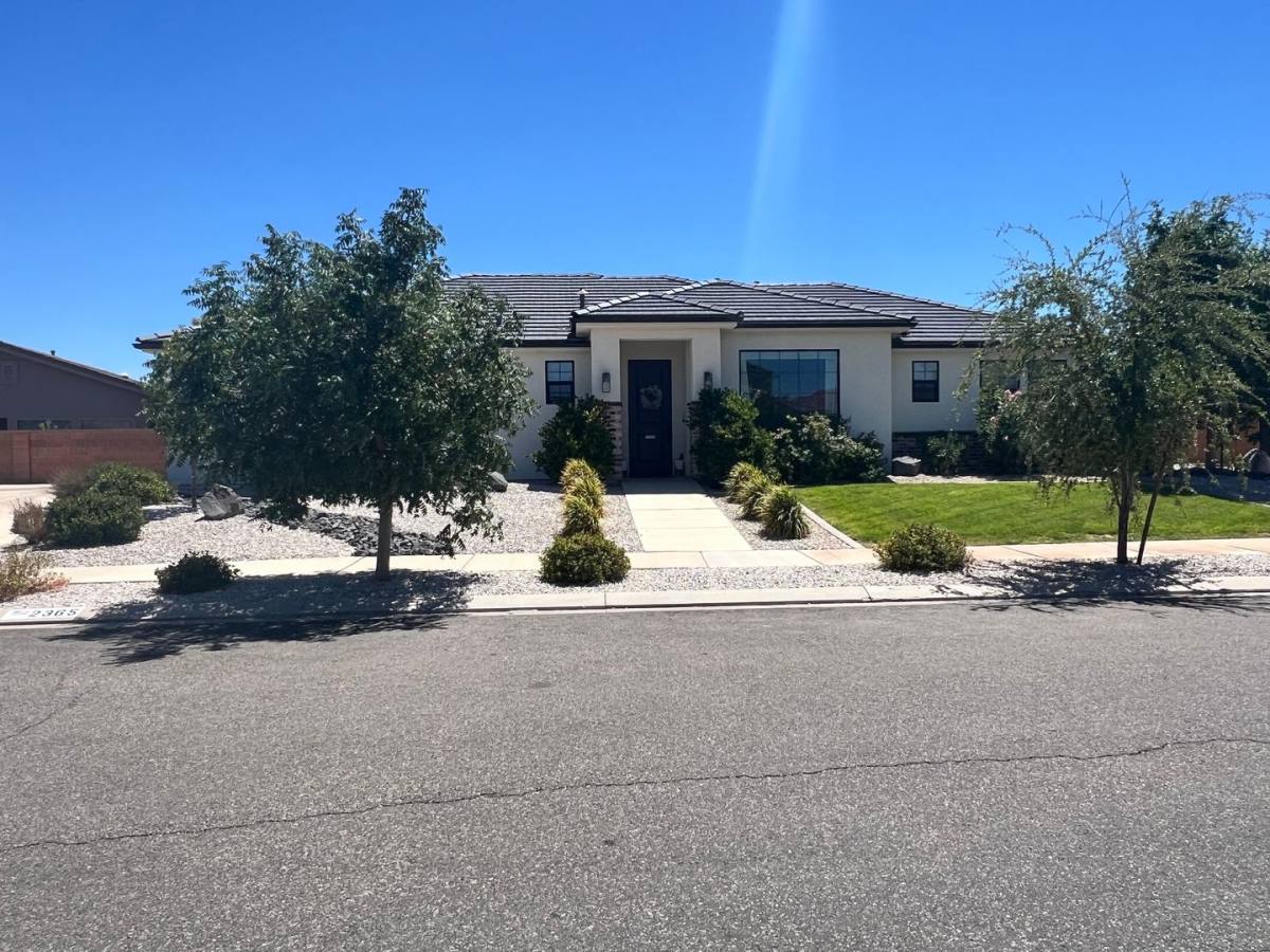 House for rent at 2365 W Zinfandel Dr, Saint George, UT 84770