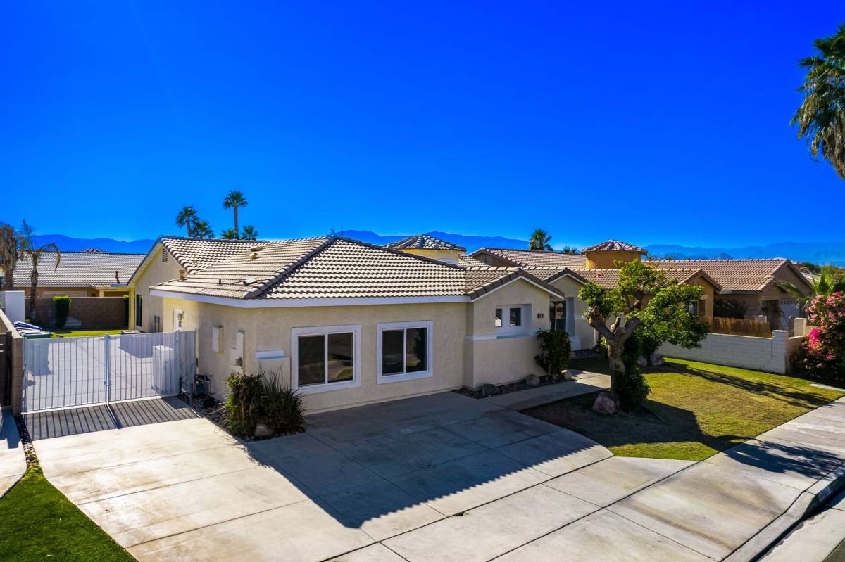 House for rent at 83907 Avenida Serena, Indio, CA 92203