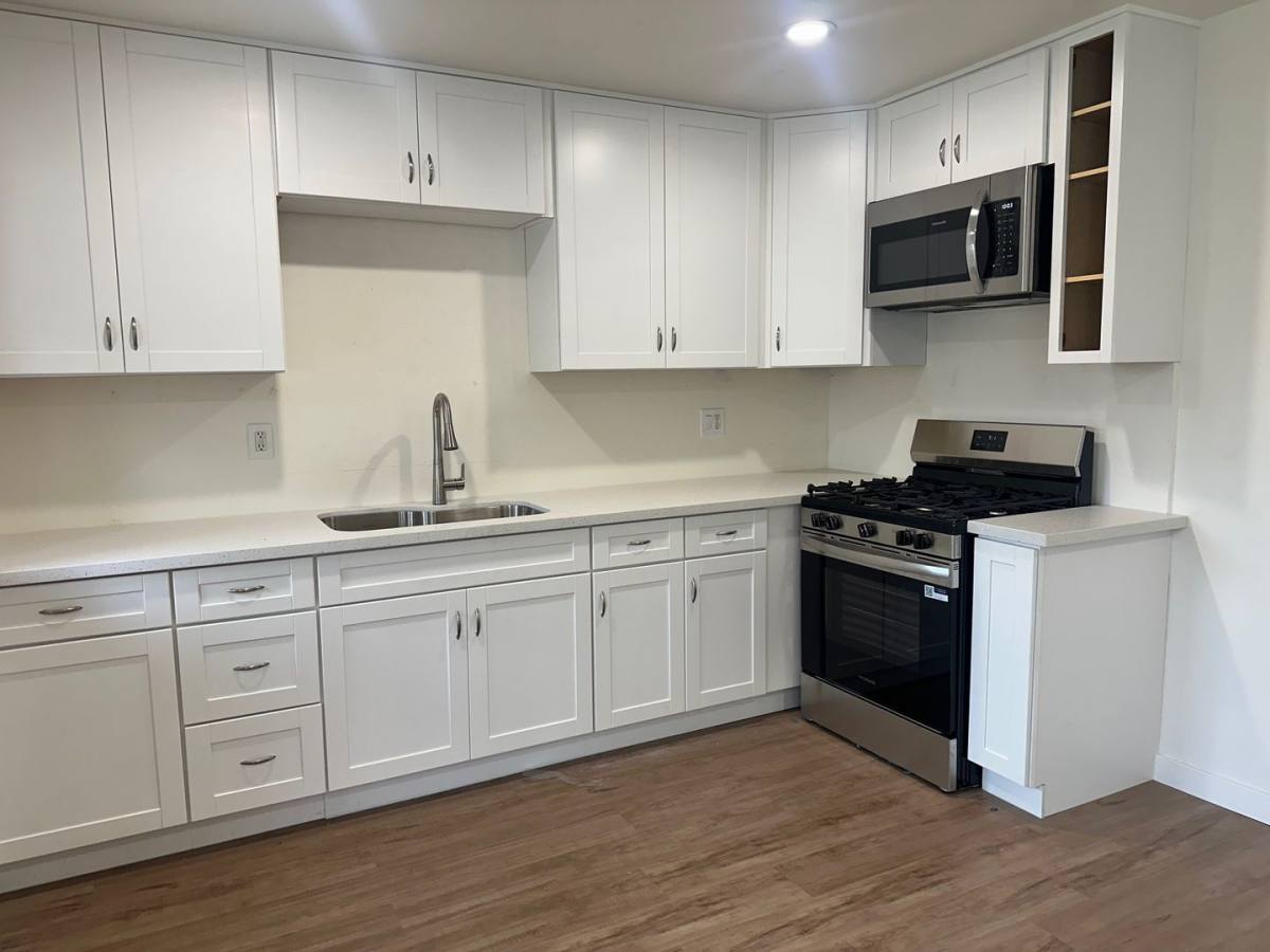 Apartment for rent at 1755 Evans Ave, Ventura, CA 93001