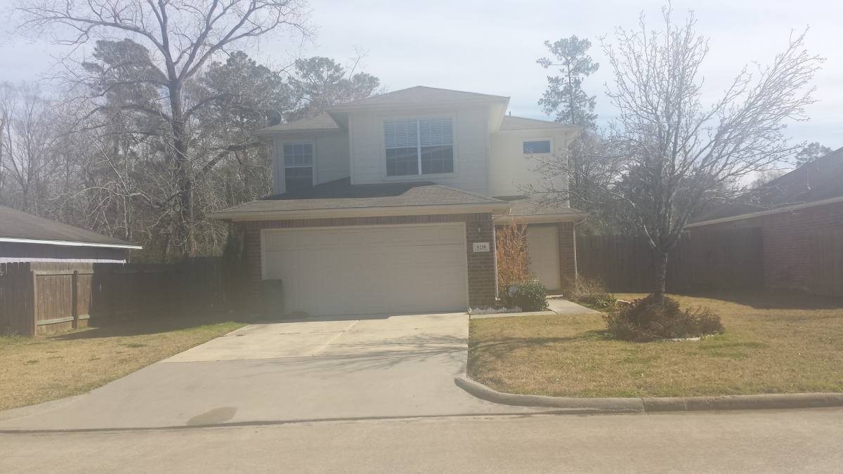House for rent at 8210 Scarlet Tanager Dr, Humble, TX 77396