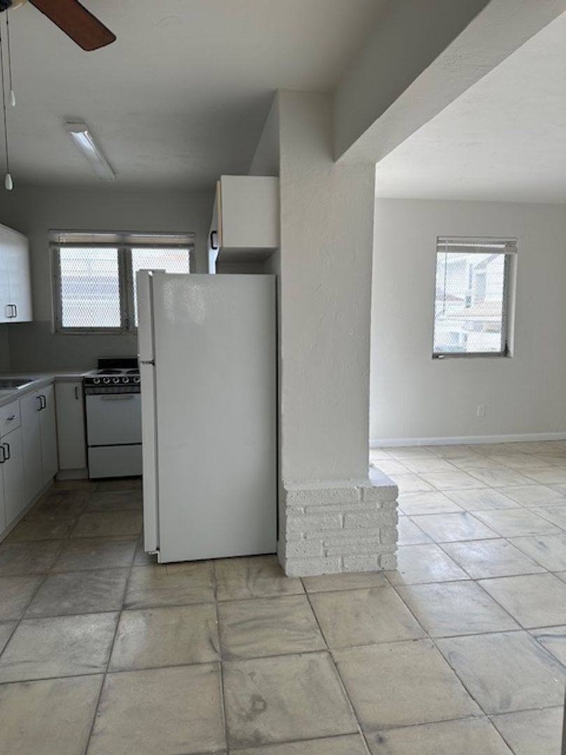 Apartment for rent at 119-127 Antiquera Ave, Miami, FL 33134