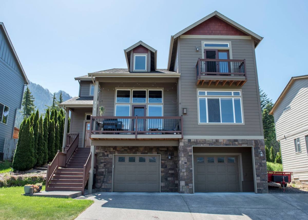 House for rent at 936 SE Windsong Dr, Cascade Locks, OR 97014