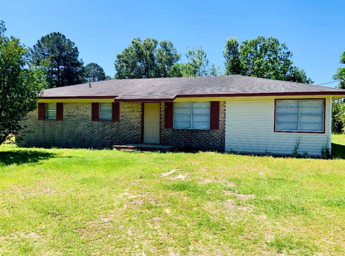 House for rent at 229 McBride St, Mount Vernon, GA 30445