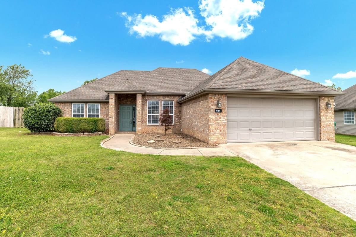 House for rent at 611 Jack Perry, Centerton, AR 72719