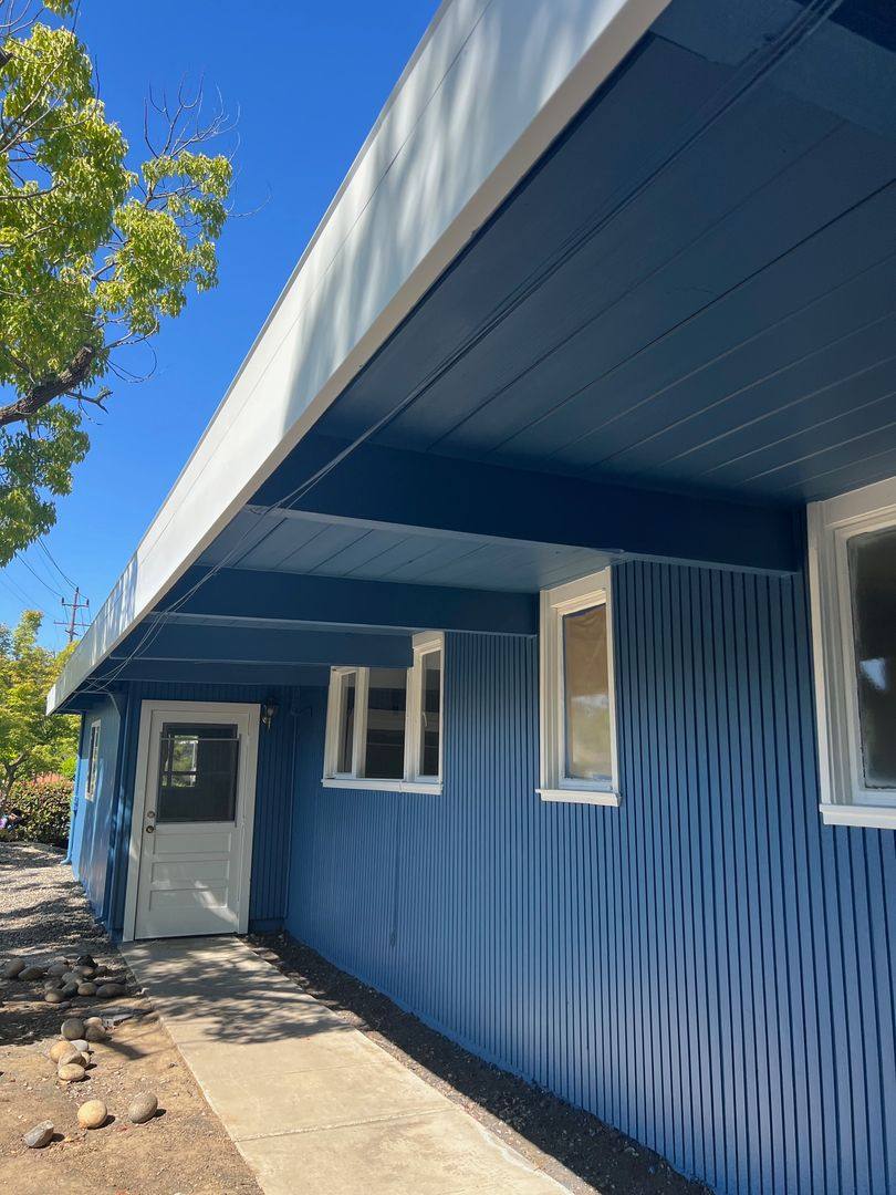 House for rent at 240 E Meadow Dr, Palo Alto, CA 94306