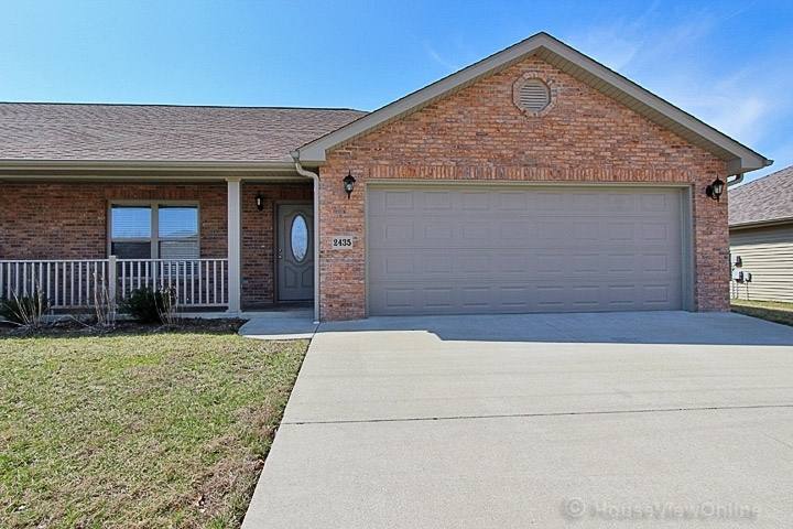 Apartment for rent at 2479 2481 Travelers Way, Jackson, MO 63755