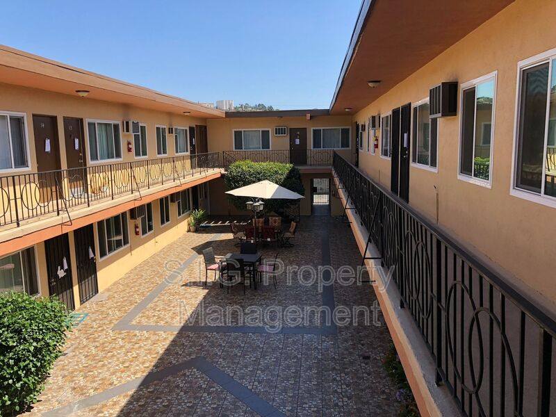 Apartment for rent at 526 E Windsor Rd, Glendale, CA 91205