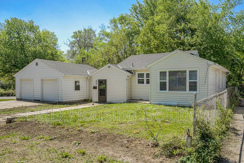 House for rent at 711 E Fair St, Independence, MO 64055