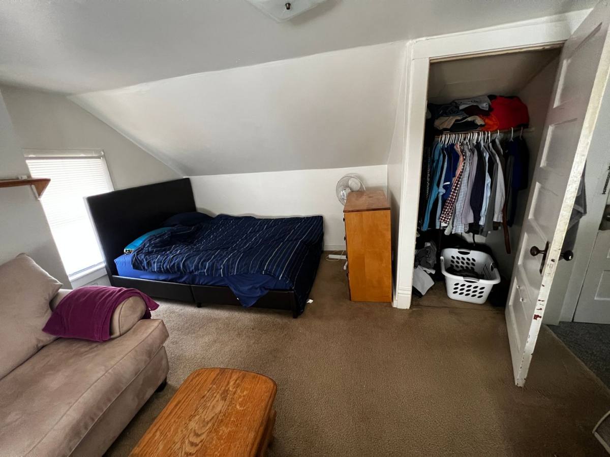 Apartment for rent at 111 Glen Ave, Council Bluffs, IA 51503