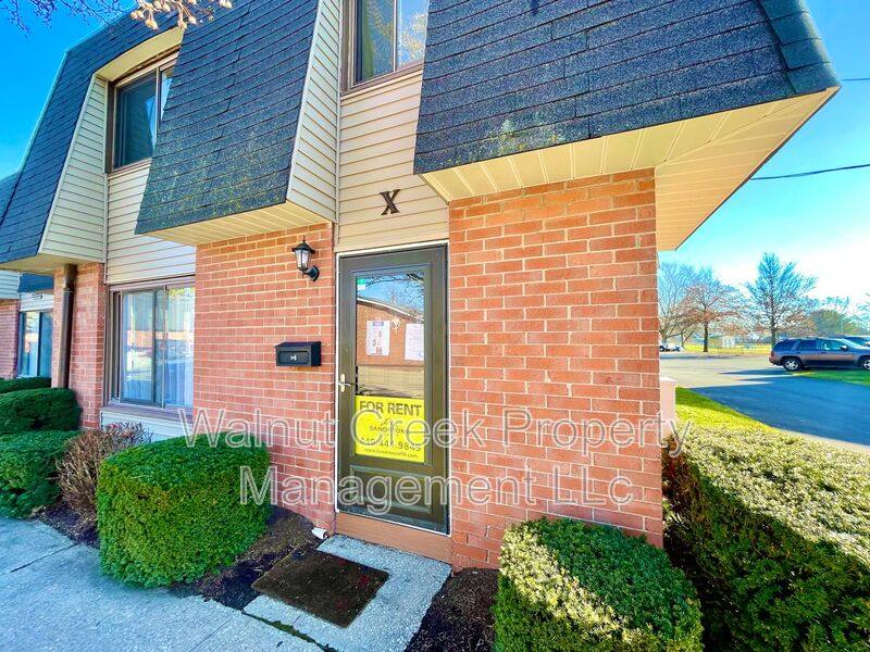 Apartment for rent at 216 Moore Rd #3X, Avon Lake, OH 44012