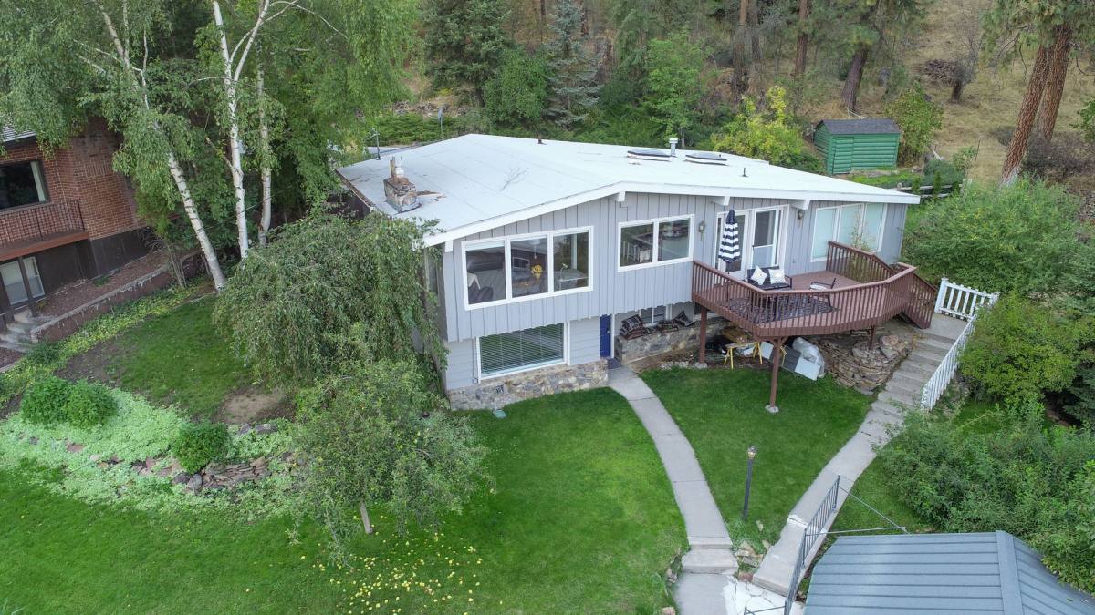 House for rent at 1426 S McHenry Dr, Liberty Lake, WA 99019