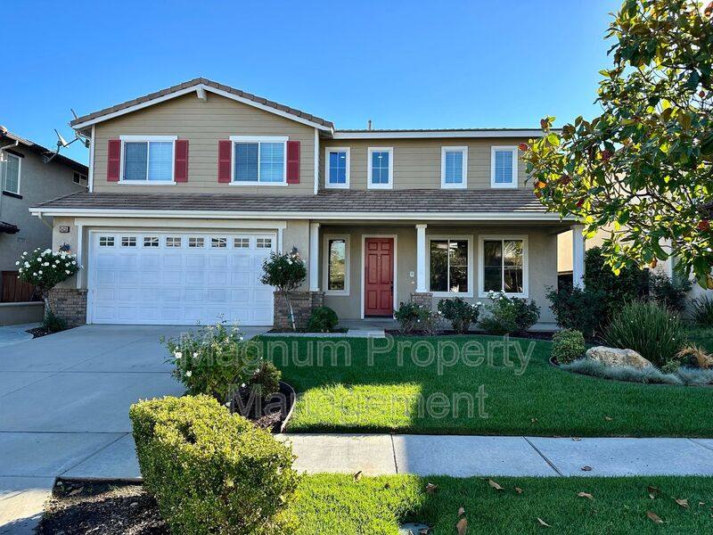 House for rent at 24018 Via Alisol, Murrieta, CA 92562