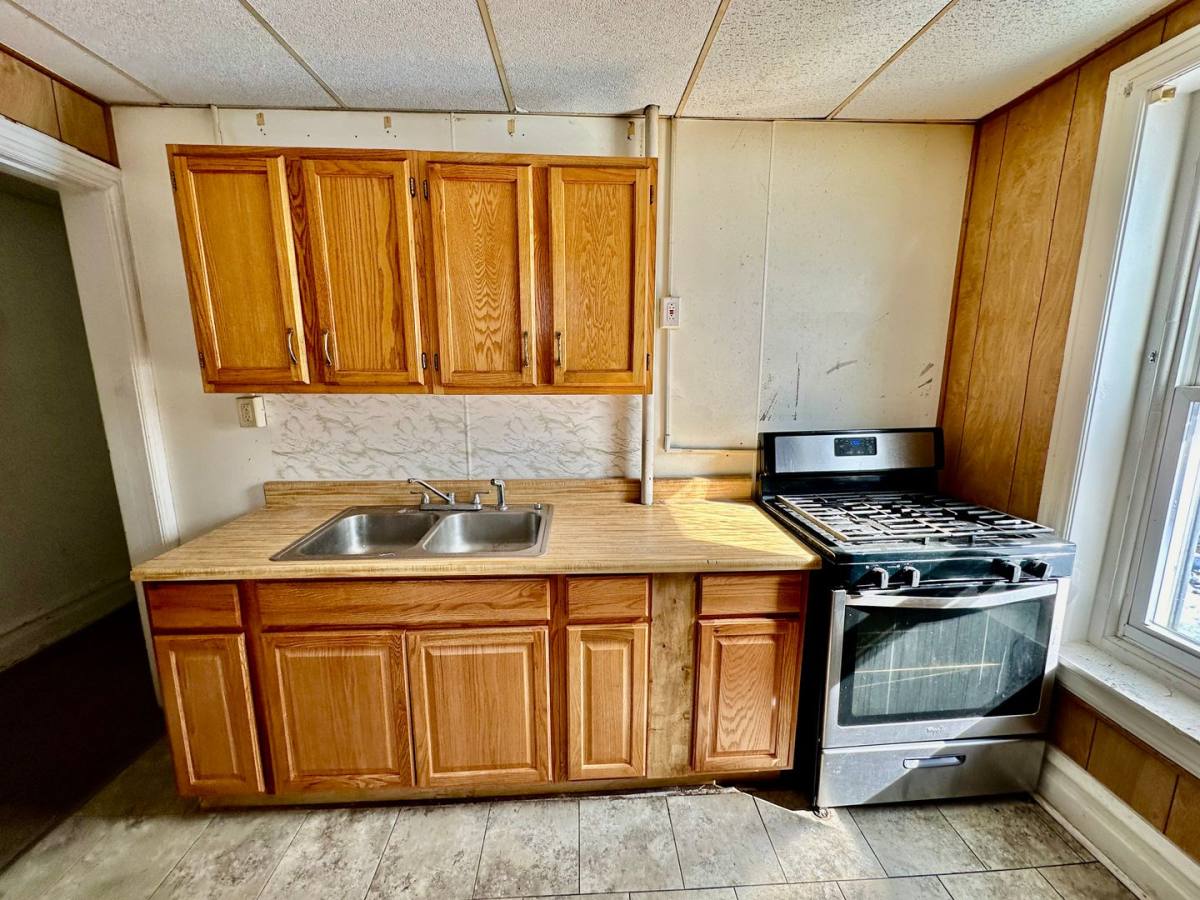 Apartment for rent at 2510 S 5th, Allentown, PA 18103