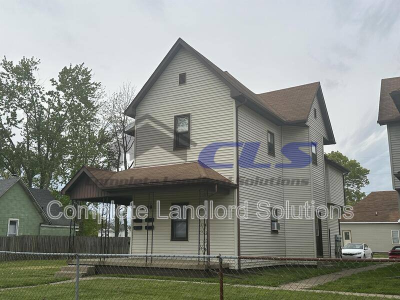 Apartment for rent at 1358 Chestnut St #1, Terre Haute, IN 47807