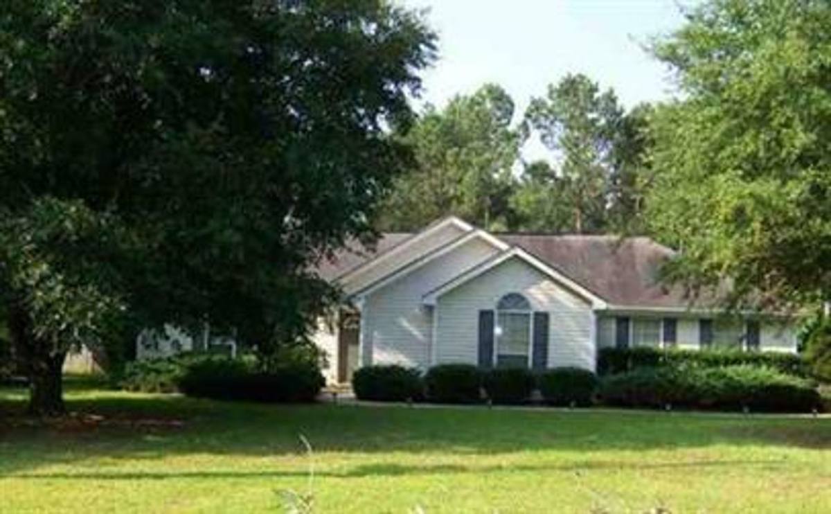 House for rent at 102 Crestview Church Rd, Warner Robins, GA 31088
