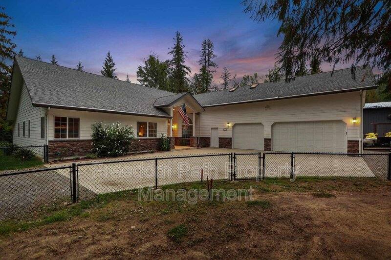 House for rent at 214 Birch Banks Rd, Sagle, ID 83860