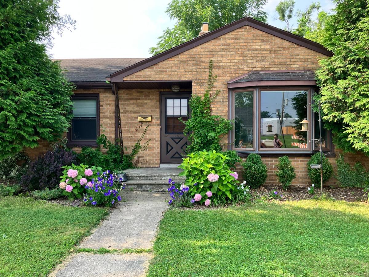 House for rent at 5302 39th Ave, Kenosha, WI 53144