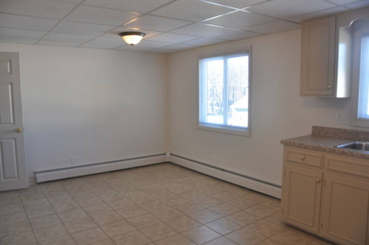 Apartment for rent at 1620 Princeton Rd, Altoona, PA 16602