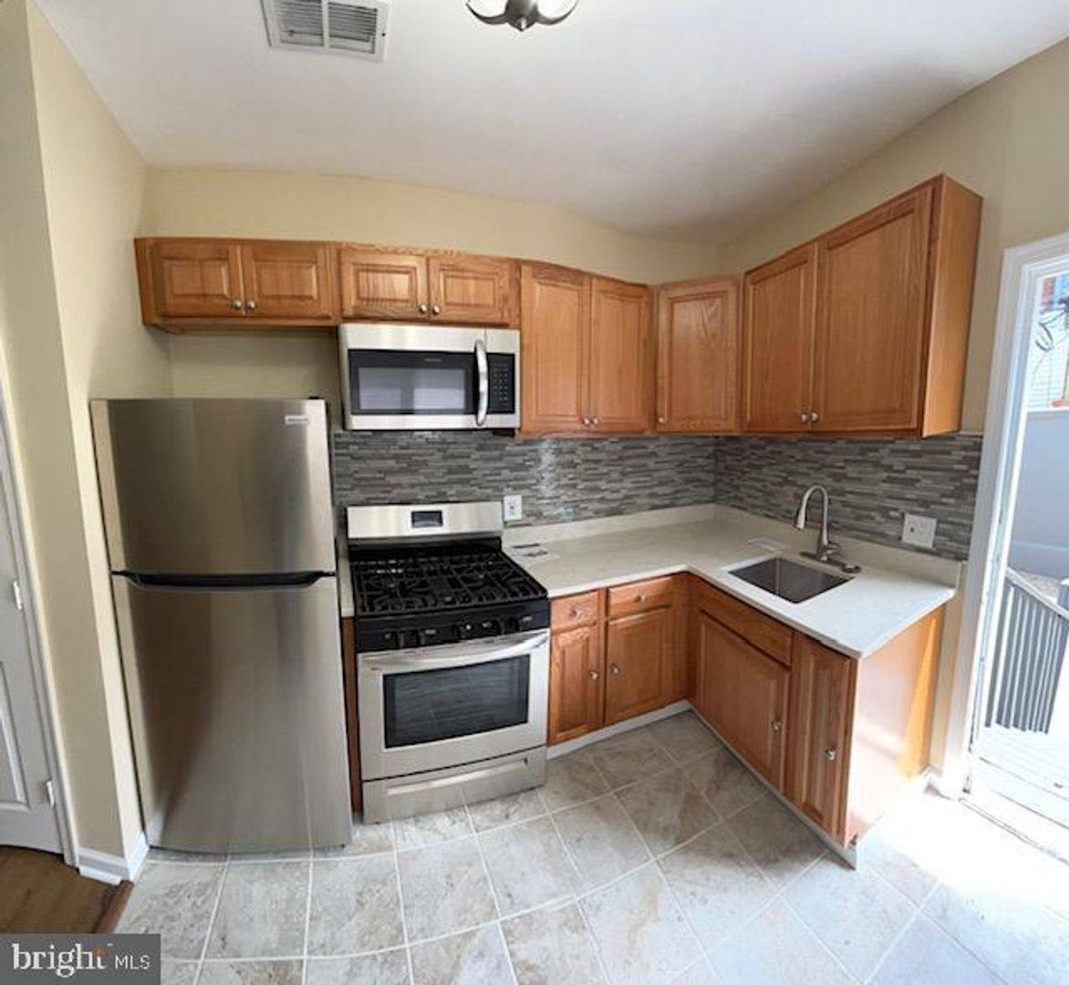House for rent at 2117 S 22nd St, Philadelphia, PA 19145