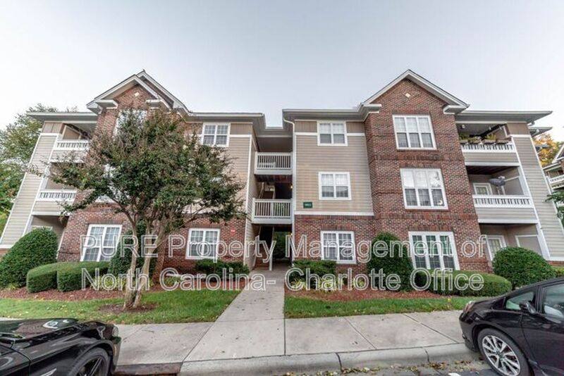 Condo for rent at 9811 Campus Walk Lane #L, Charlotte, NC 28262