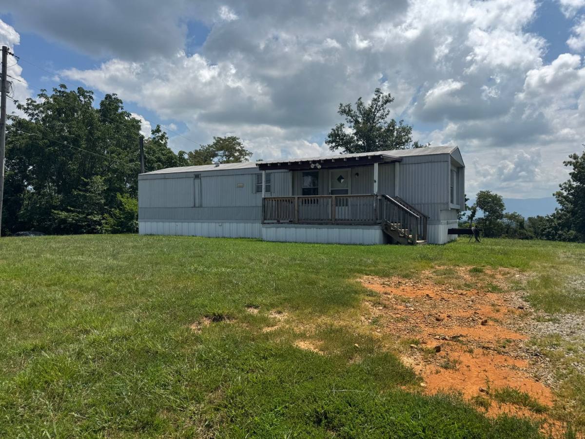 House for rent at 890 Kingsport Highway, Greeneville, TN 37745